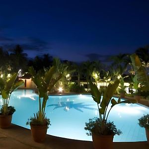 Oasis Hotel